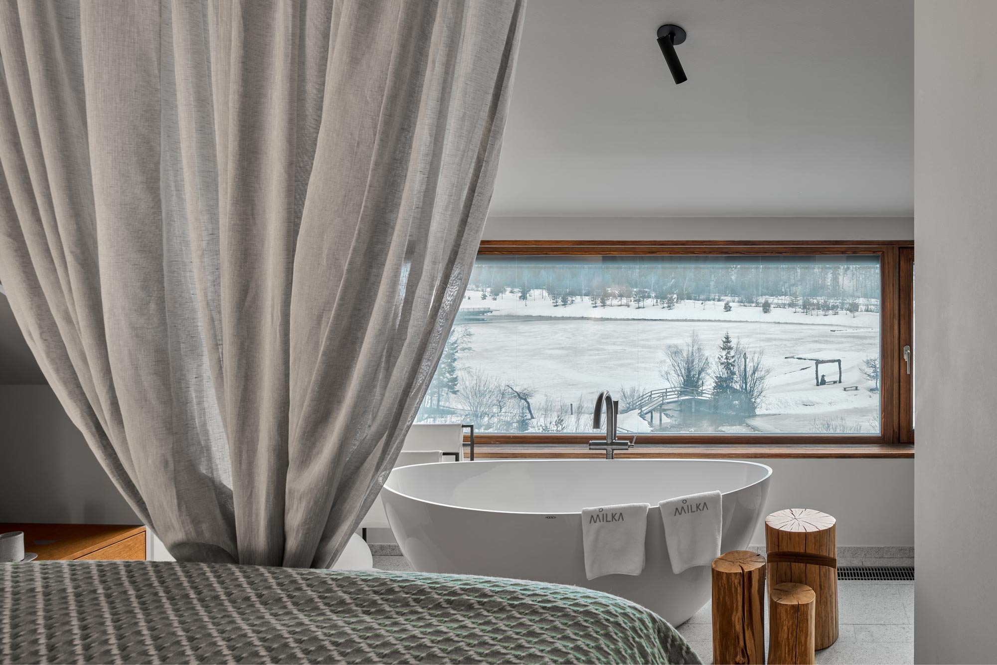 11 bad lake luxury room milka hotel